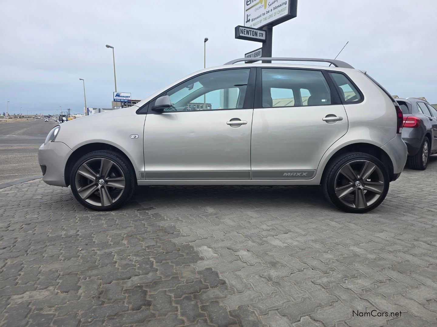 Volkswagen POLO VIVO 1.6 MAXX M/T //NO DEPOSIT// in Namibia