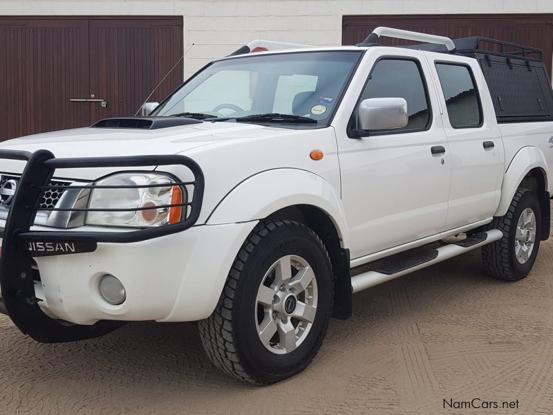 Nissan Np300 HardBody 2.5 Tdi  M/T 4x4 in Namibia