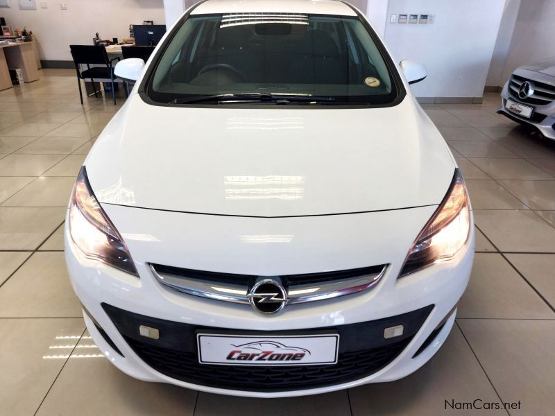 Opel Astra 1.4i Enjoy Man 103Kw in Namibia