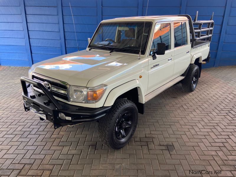 Toyota Land Cruiser 79 4.0P V6 P/U D/C in Namibia