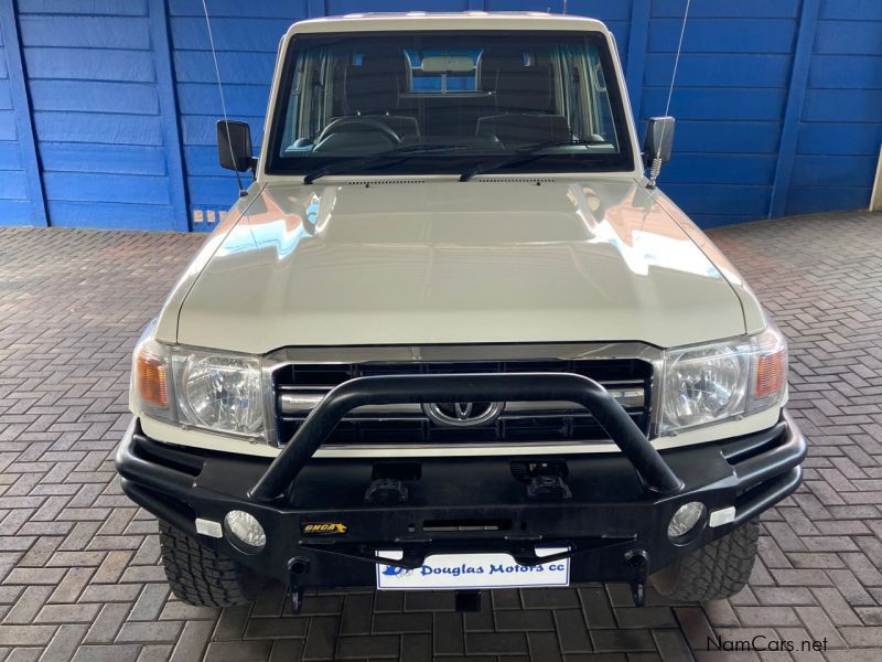 Toyota Land Cruiser 79 4.0P V6 P/U D/C in Namibia