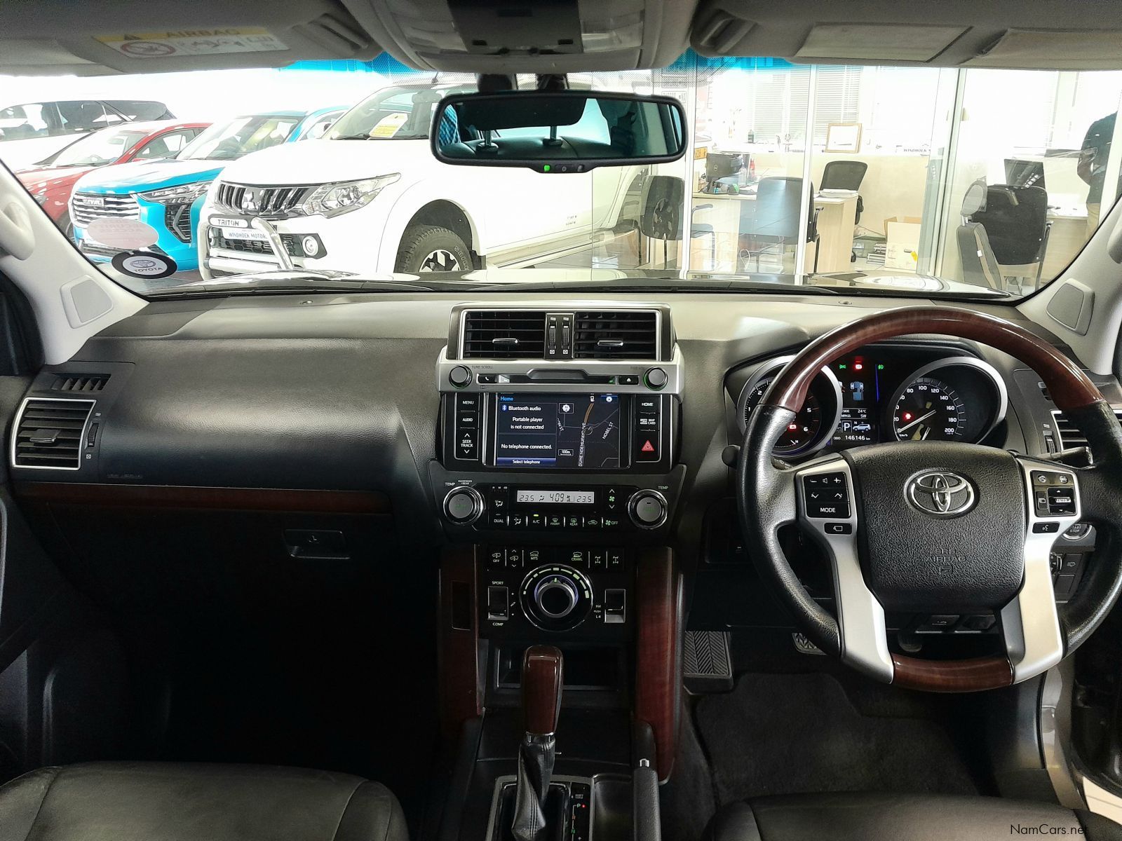 Toyota Prado VX 3.0 TDI AT in Namibia