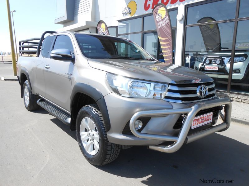 Toyota HILUX RAIDER 2.8 E/CAB 4X4 in Namibia