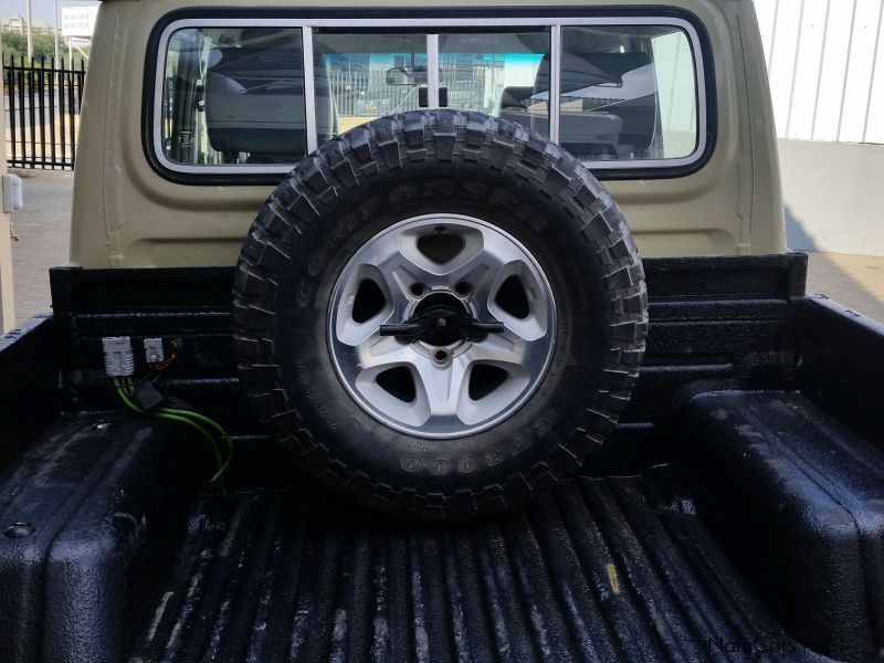 Toyota Land Cruiser 4.Lt V6 SC in Namibia