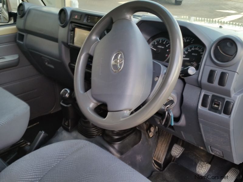 Toyota Land Cruiser 4.Lt V6 SC in Namibia