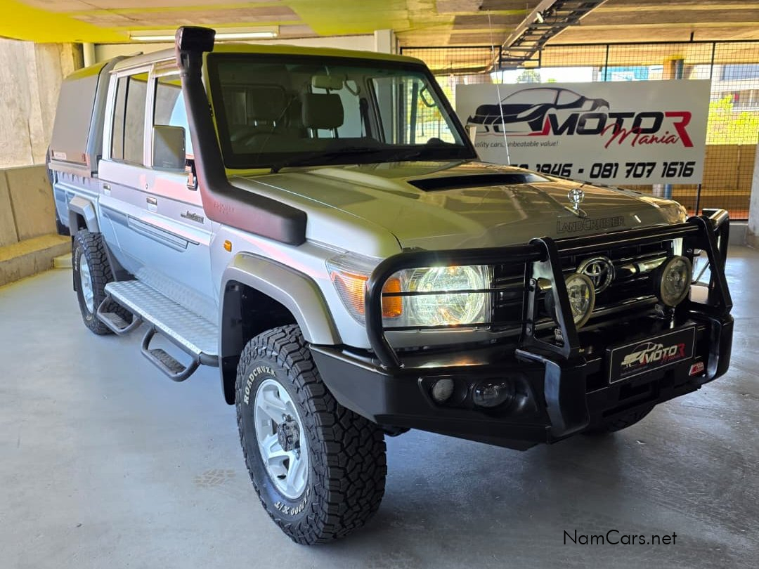 Toyota Land Cruiser 79 4.5D V8 4x4 D/C M/T in Namibia
