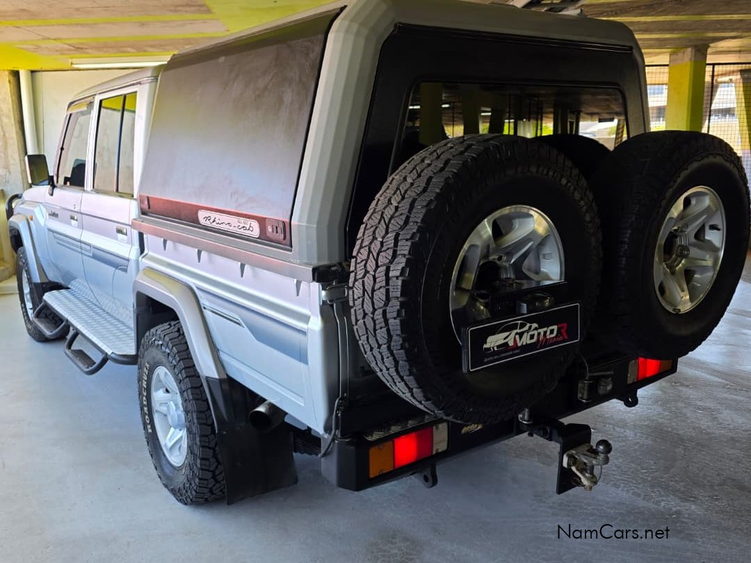 Toyota Land Cruiser 79 4.5D V8 4x4 D/C M/T in Namibia