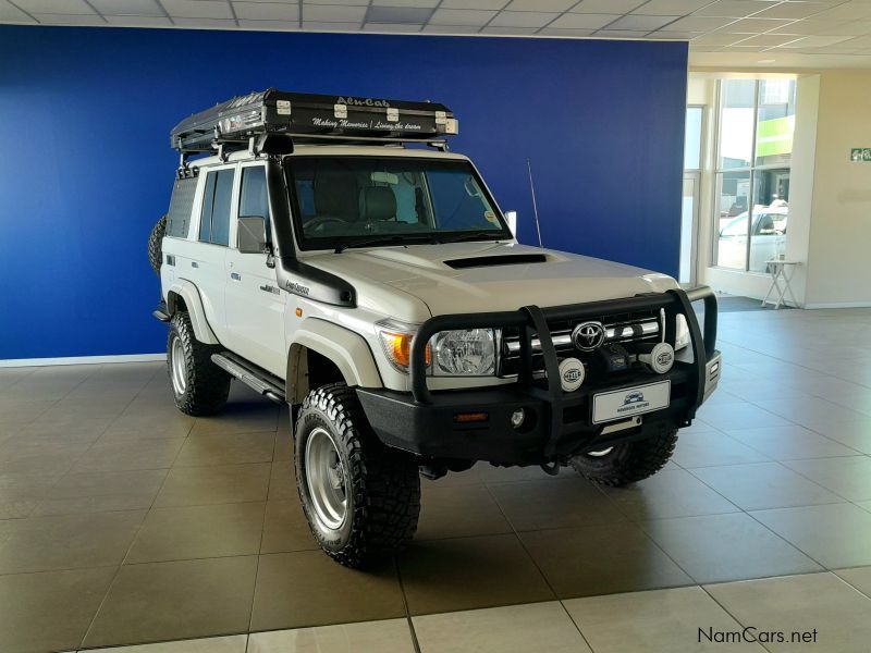 Toyota Landcruiser 76 4.5D V8 SWB in Namibia