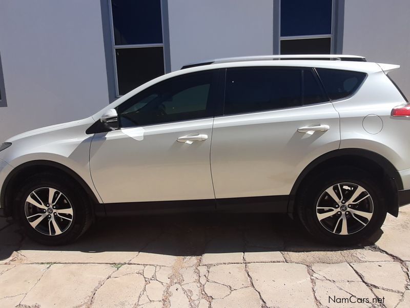 Toyota RAV4 2.0 Gx Cvt  2WD in Namibia