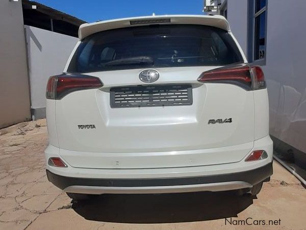 Toyota RAV4 2.0 Gx Cvt  2WD in Namibia