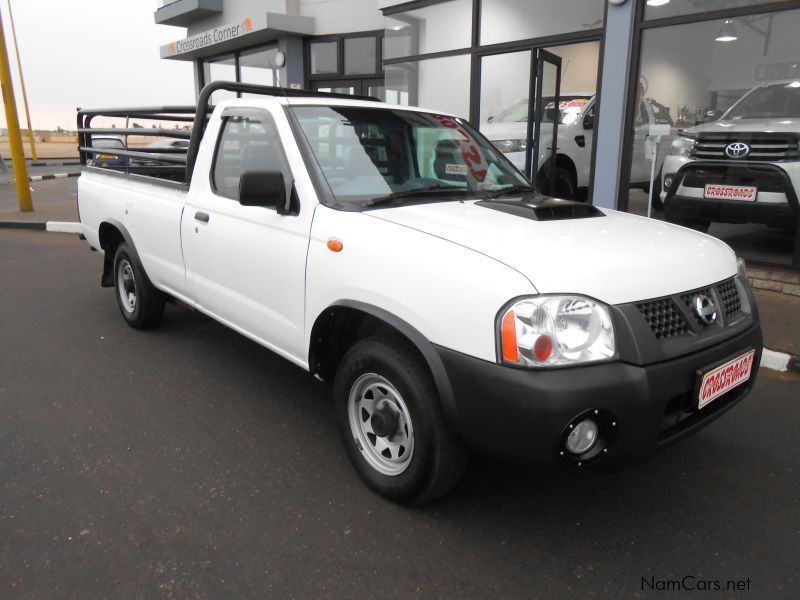 Nissan NP300 2.5 S/C LWB 4X2 in Namibia