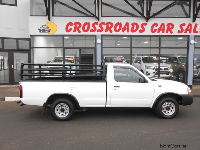 Nissan NP300 2.5 S/C LWB 4X2 in Namibia