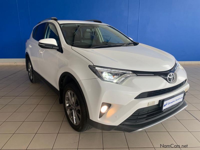 Toyota Rav 4 2.5 VX A/T in Namibia