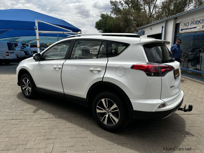 Toyota Rav4 2.0i GX Auto in Namibia