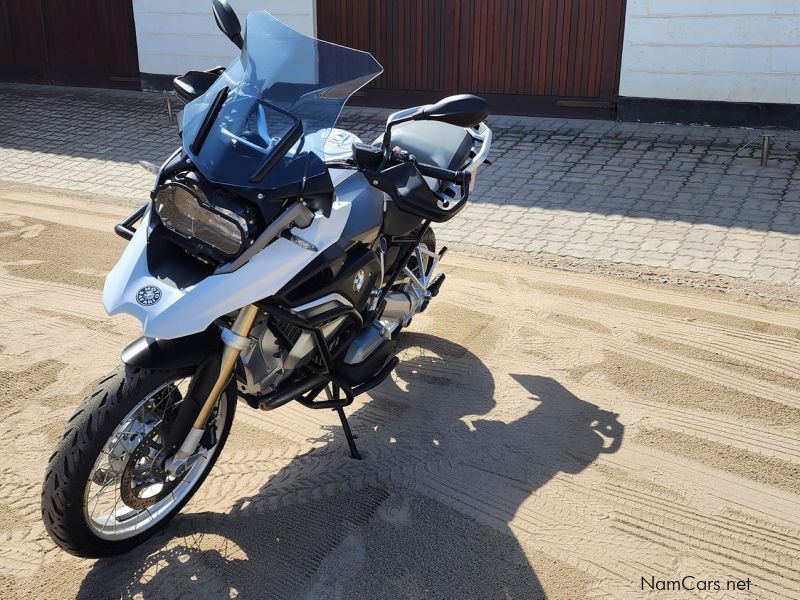 BMW GS R 1200 in Namibia
