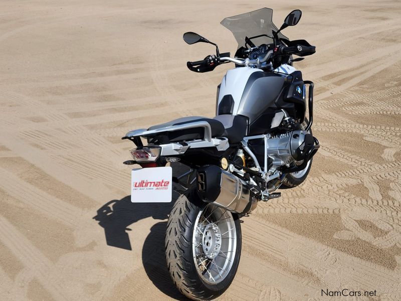 BMW GS R 1200 in Namibia