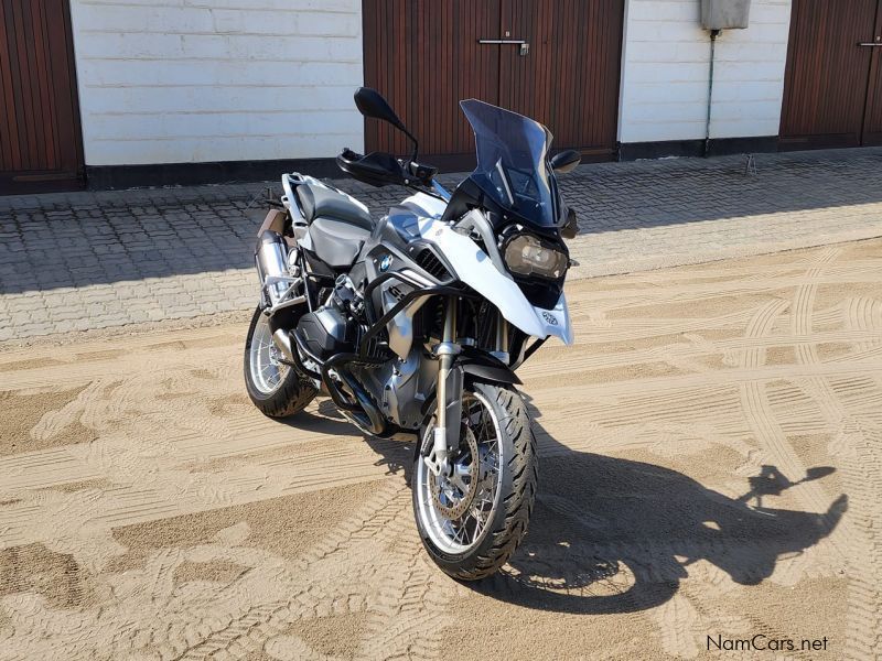 BMW GS R 1200 in Namibia