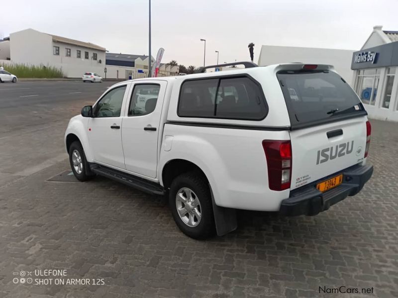 Isuzu D-Max 250 D/C MT in Namibia