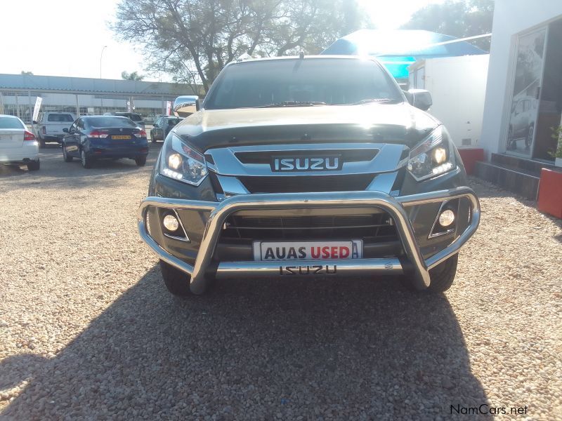 Isuzu KB 300 4x4 D/CAB LX Auto in Namibia