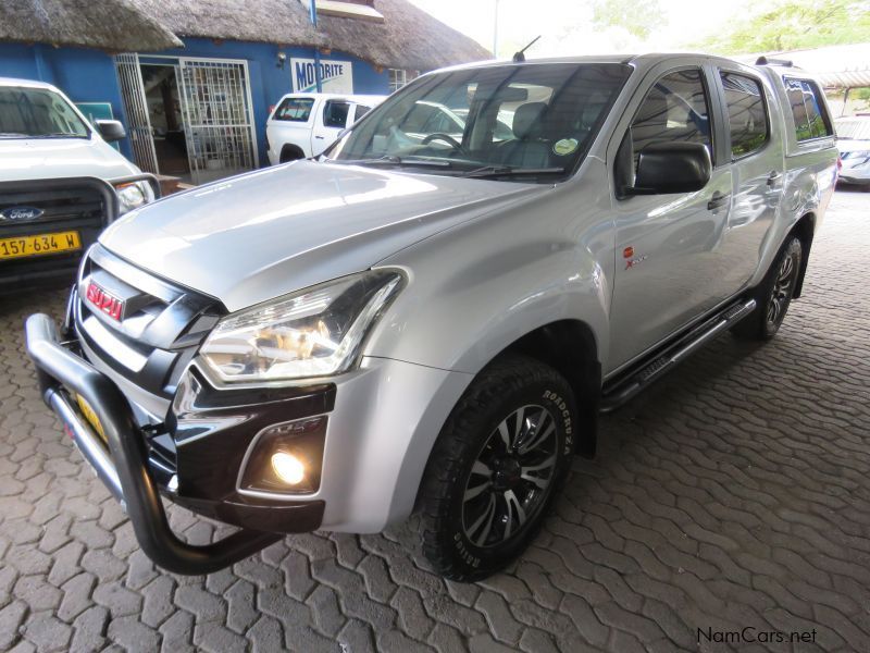 Isuzu KB250 D-MAX X-RIDER D/CAB 4X4 in Namibia