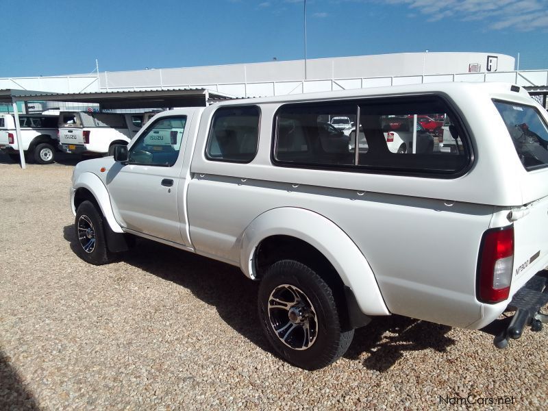 Nissan HardBody NP 300 2.4 4x4 Petrol S/CAB in Namibia