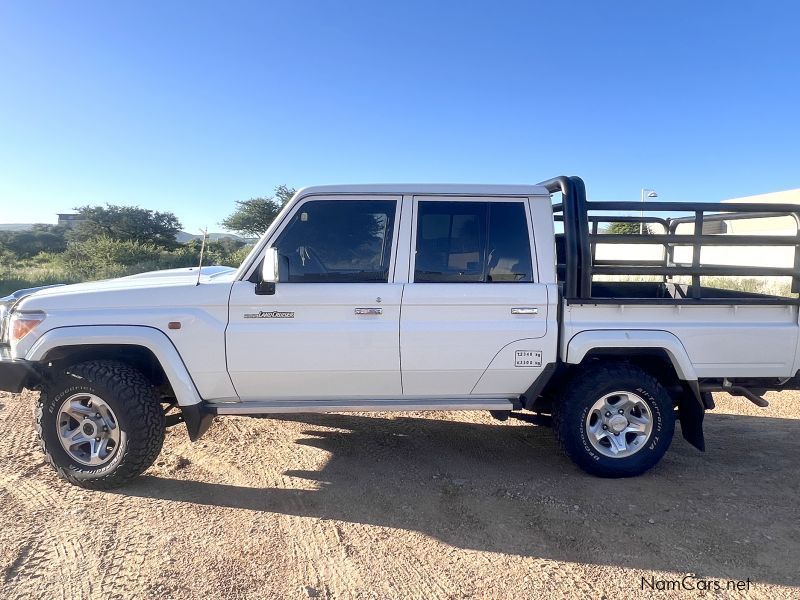 Toyota Land Cruiser LX V8 in Namibia