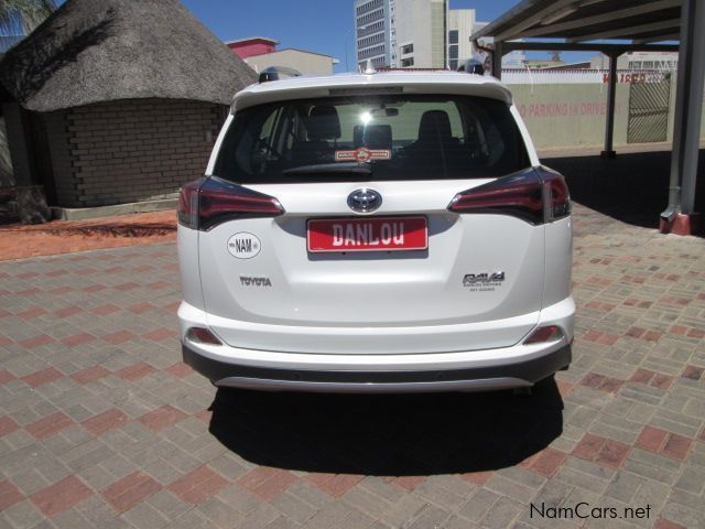Toyota Rav 4 GX 2X4 in Namibia