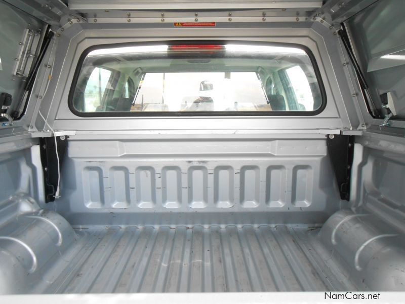 Ford RANGER 2.2 XLS D/C 4X2 in Namibia