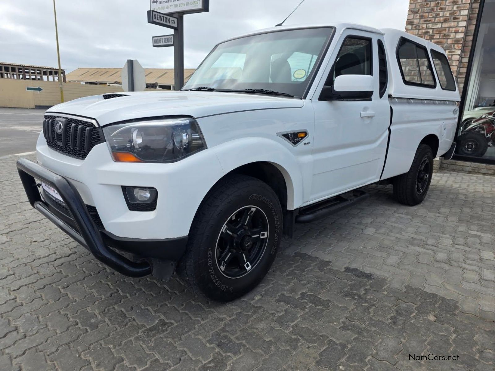 Mahindra PIK-UP S6 MHAWK 2.2 S/C M/T 4X4 //NO DEPOSIT// in Namibia