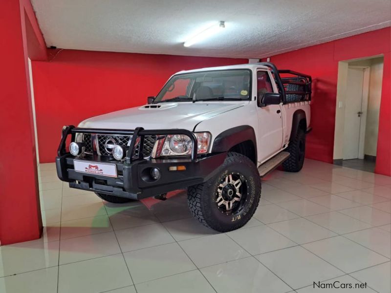 Nissan Patrol 3.0TDi 4x4 SC in Namibia