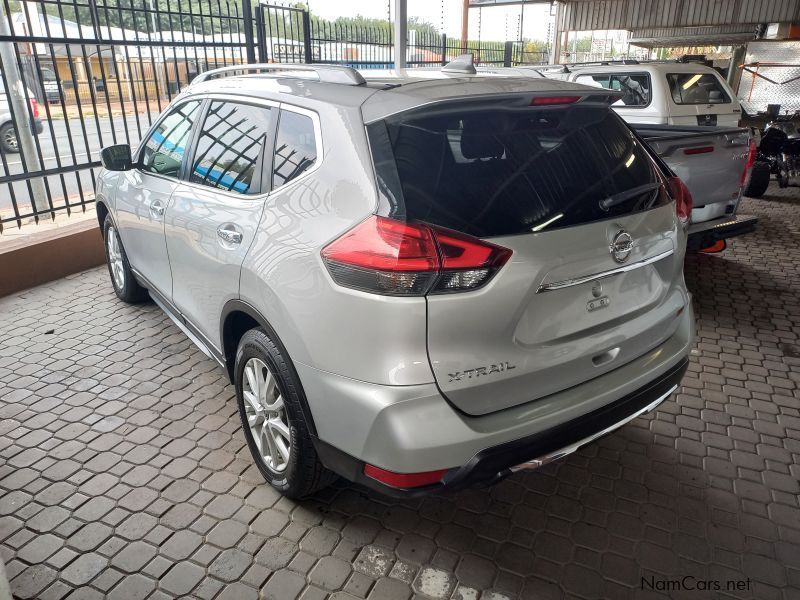 Nissan X-trail 2.5CVT Accenta 4x4 in Namibia