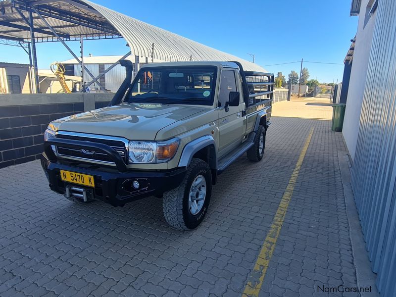 Toyota Landcruiser 4.0 V6 in Namibia