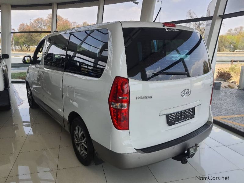 Hyundai H1 in Namibia