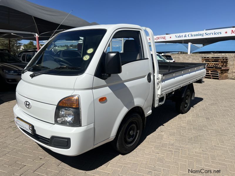 Hyundai H100 2.6D D/S 2020 in Namibia