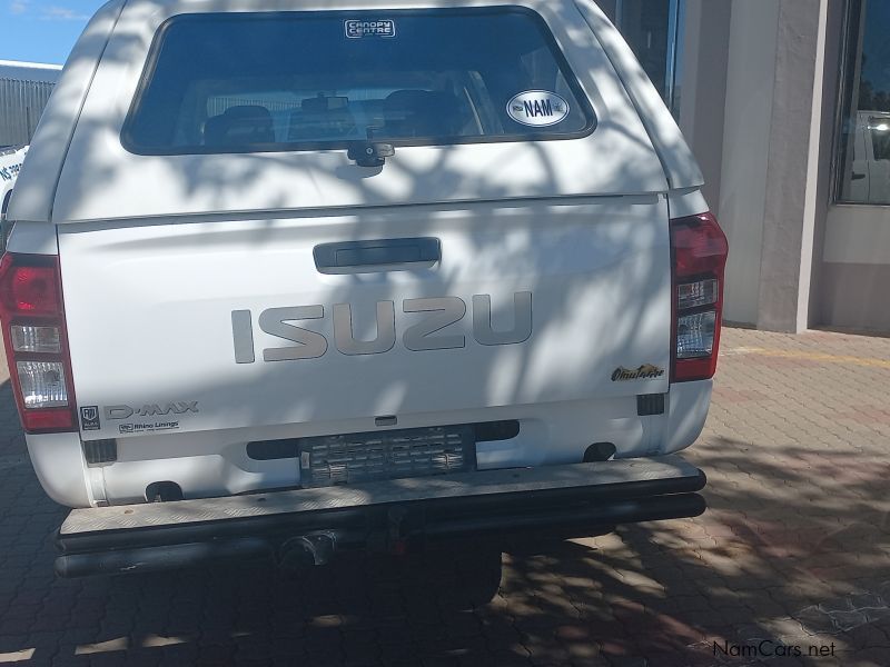 Isuzu DMAX 250 CREWCAB in Namibia