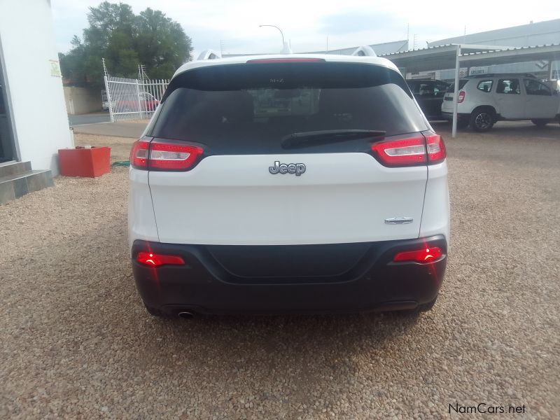 Jeep Cherokee 2.4 Longitude Auto in Namibia