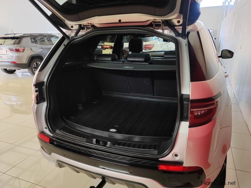 Land Rover Discovery Sport 2.0D HSE R-DYNAMIC in Namibia