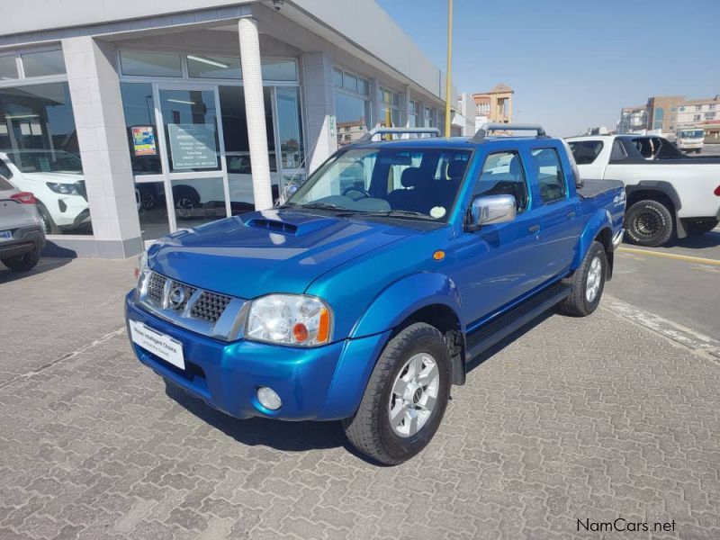 Nissan Nissan Np 300 D/cab 4x4 Mt in Namibia