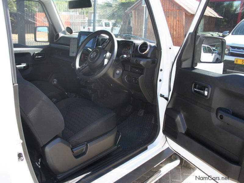 Suzuki Jimny 1.5 GLX 4x4 in Namibia