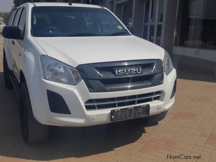 Isuzu 250 D-MAX CREWCAB  4X4 in Namibia