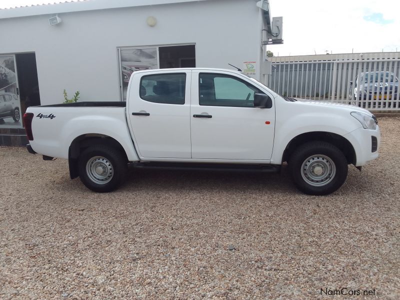 Isuzu D-MAX 250 4x4 HiRider D/CAB in Namibia