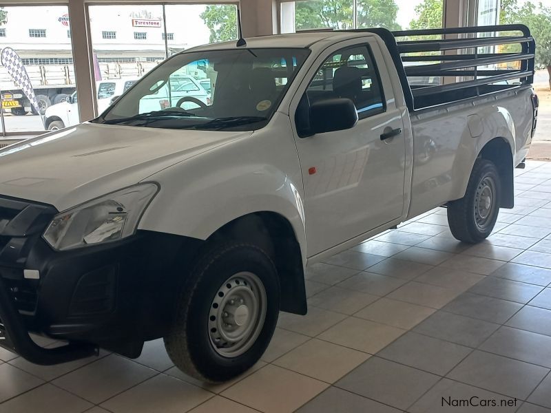 Isuzu D-MAX 250 F/S SAFETY in Namibia