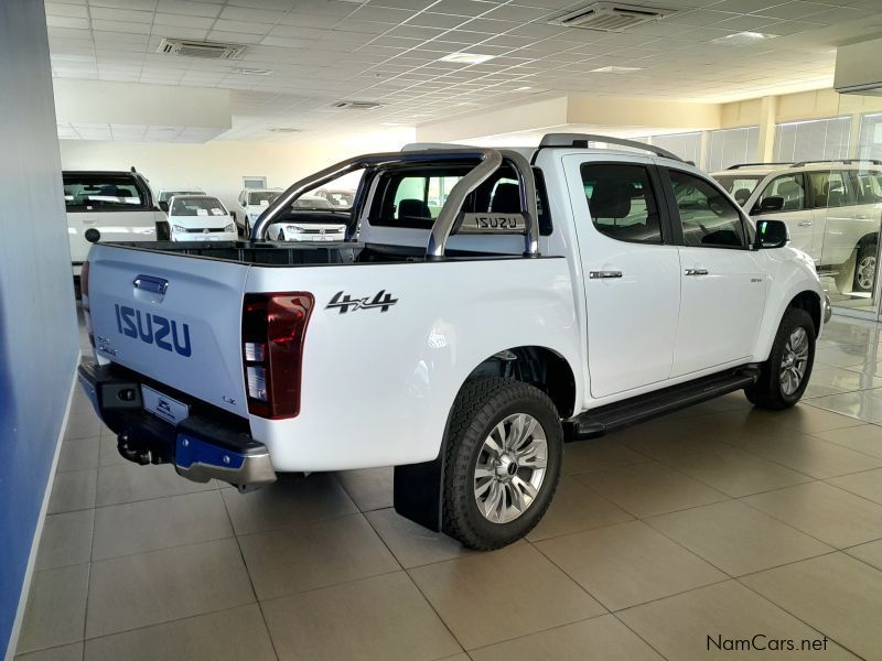 Isuzu D-MAX 300 LX 4x4 DC AT in Namibia