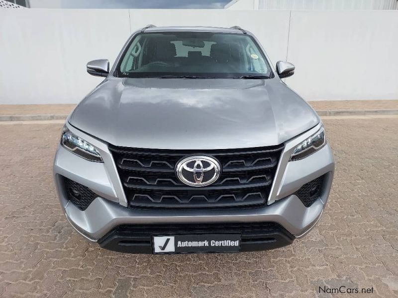 Toyota Fortuner 2.4 4x2 RB AT in Namibia