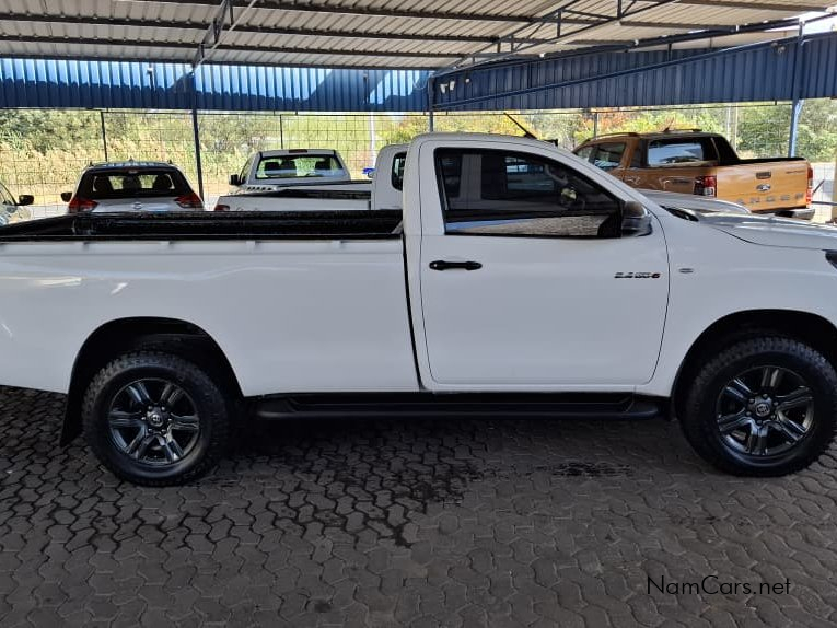 Toyota HILUX 2.4 GD6 SR 4X4 S/CAB in Namibia