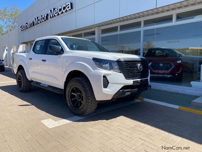 Nissan Navara XE 4x4 D/Cab in Namibia