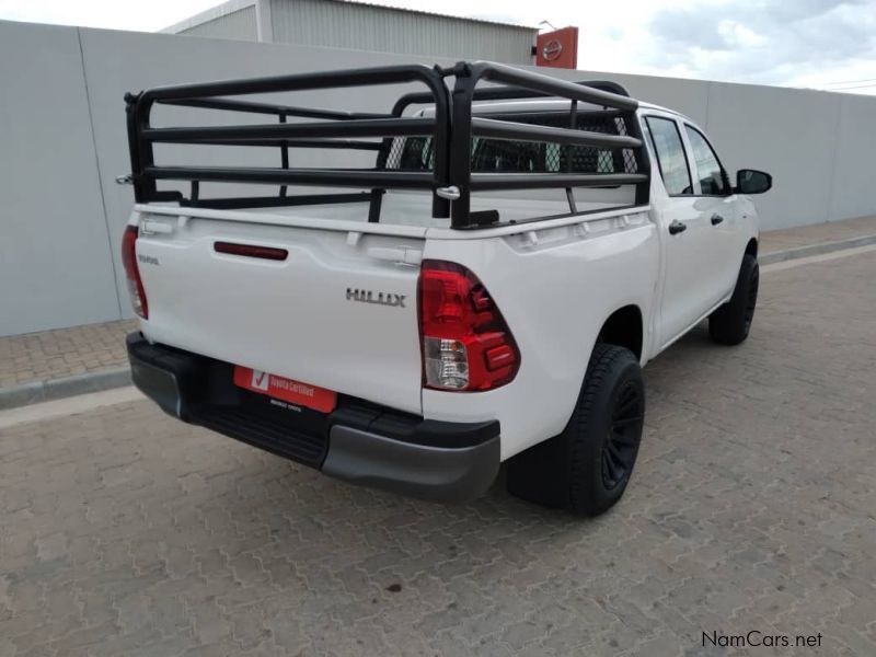 Toyota 2.7 HILUX DC RB SR MT in Namibia