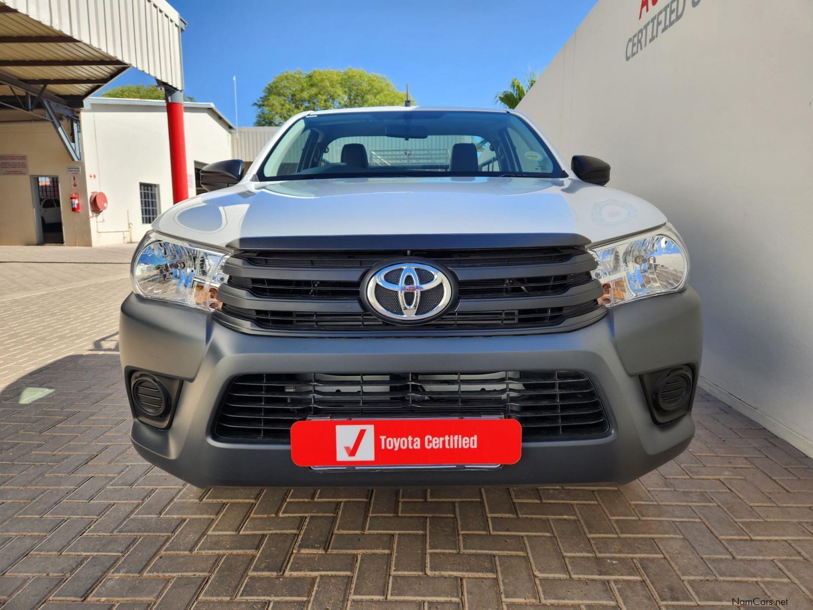 Toyota Hilux SC 2.4GD 5MT with A/C in Namibia