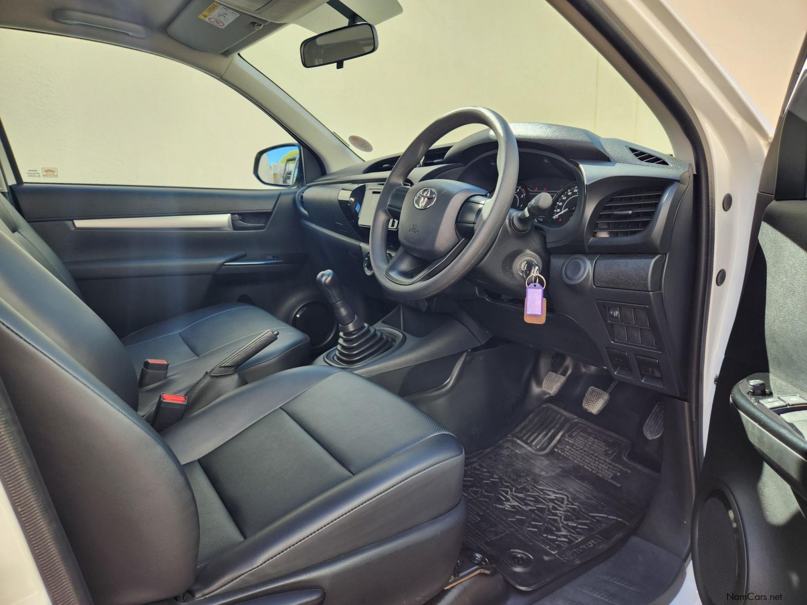 Toyota Hilux SC 2.4GD 5MT with A/C in Namibia