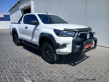 Pre-owned Toyota Hilux Ext Cab 2.8 Lgd 4x4 A/T for sale in 